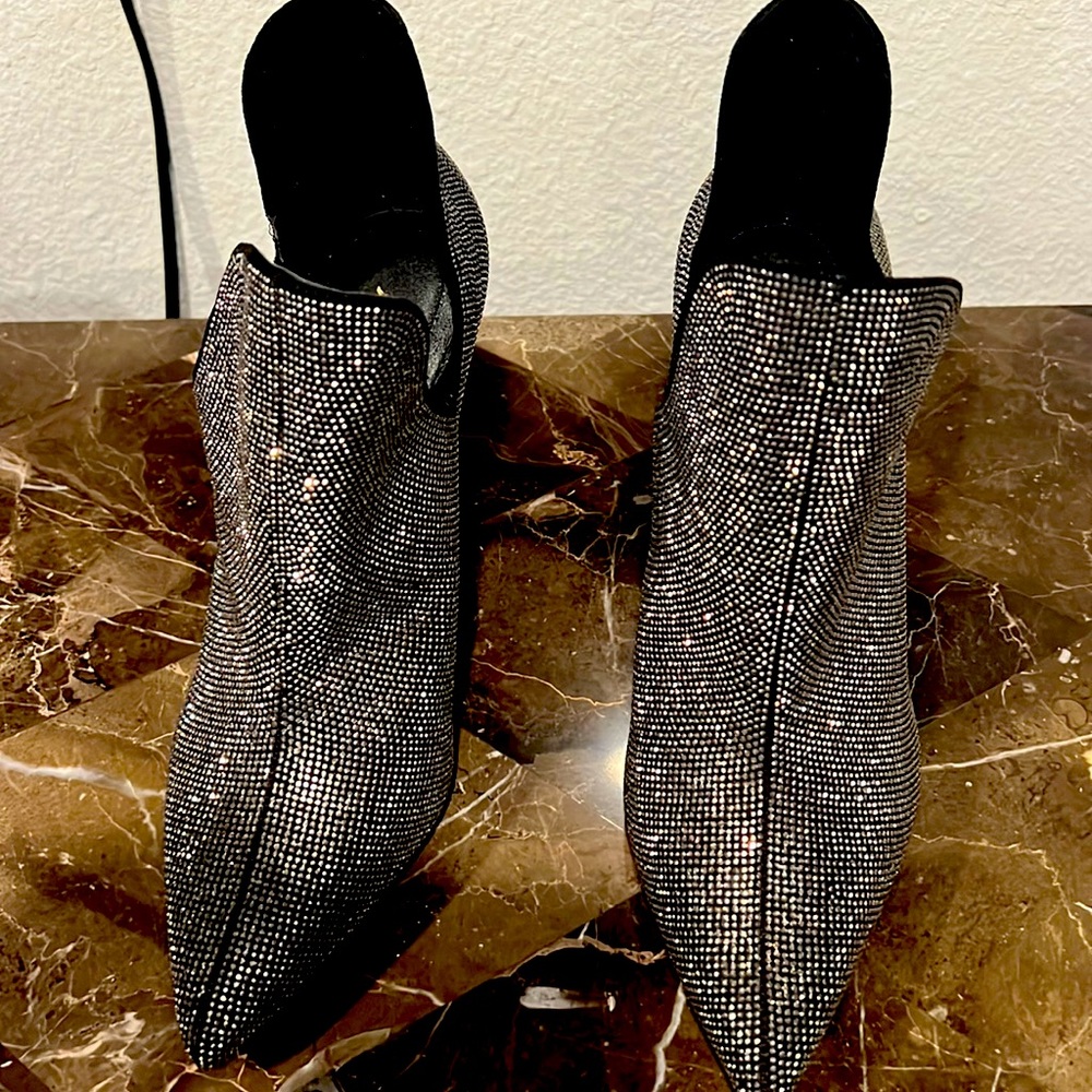 New never worn Aldo bling heels